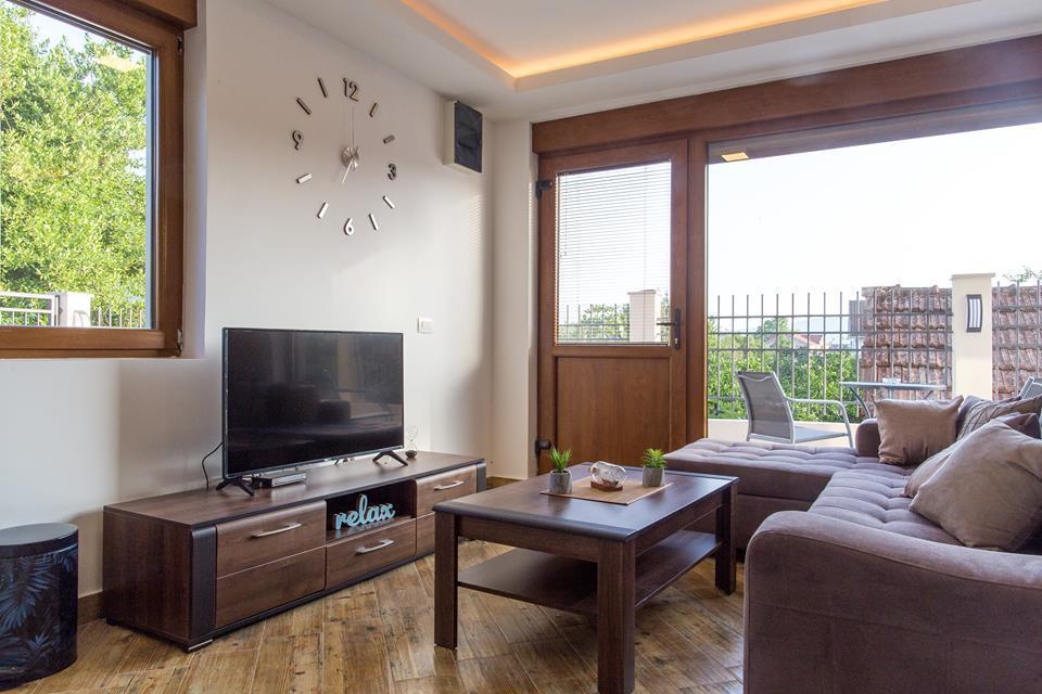 Porto Apartmani Teodo Esterno foto