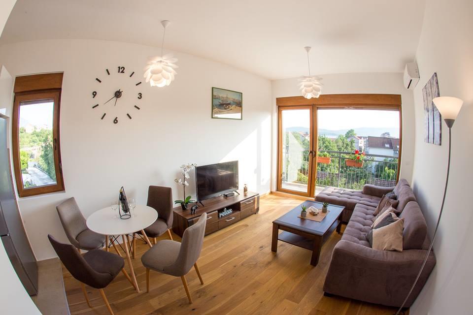 Porto Apartmani Teodo Esterno foto