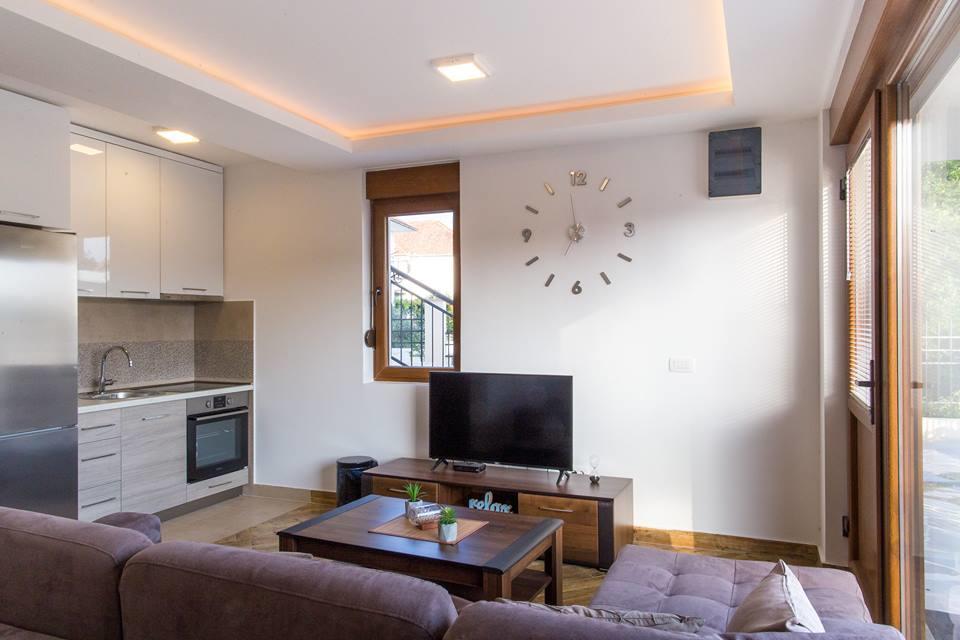 Porto Apartmani Teodo Esterno foto